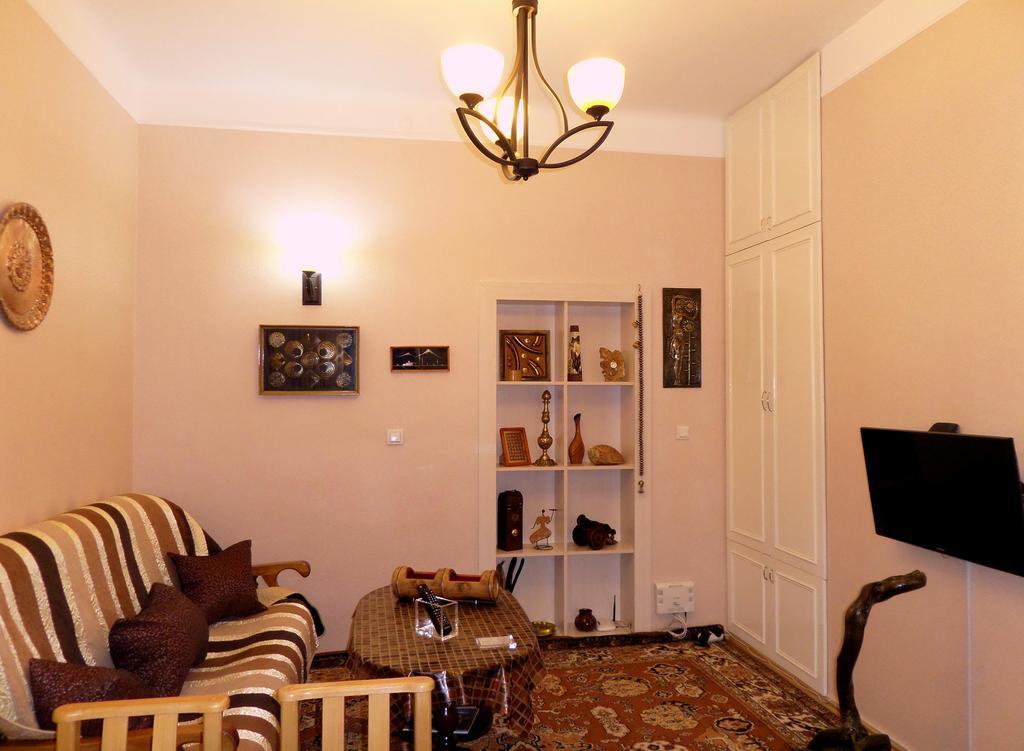 Ara&Gaya Аpartment Apartment Yerevan Bagian luar foto