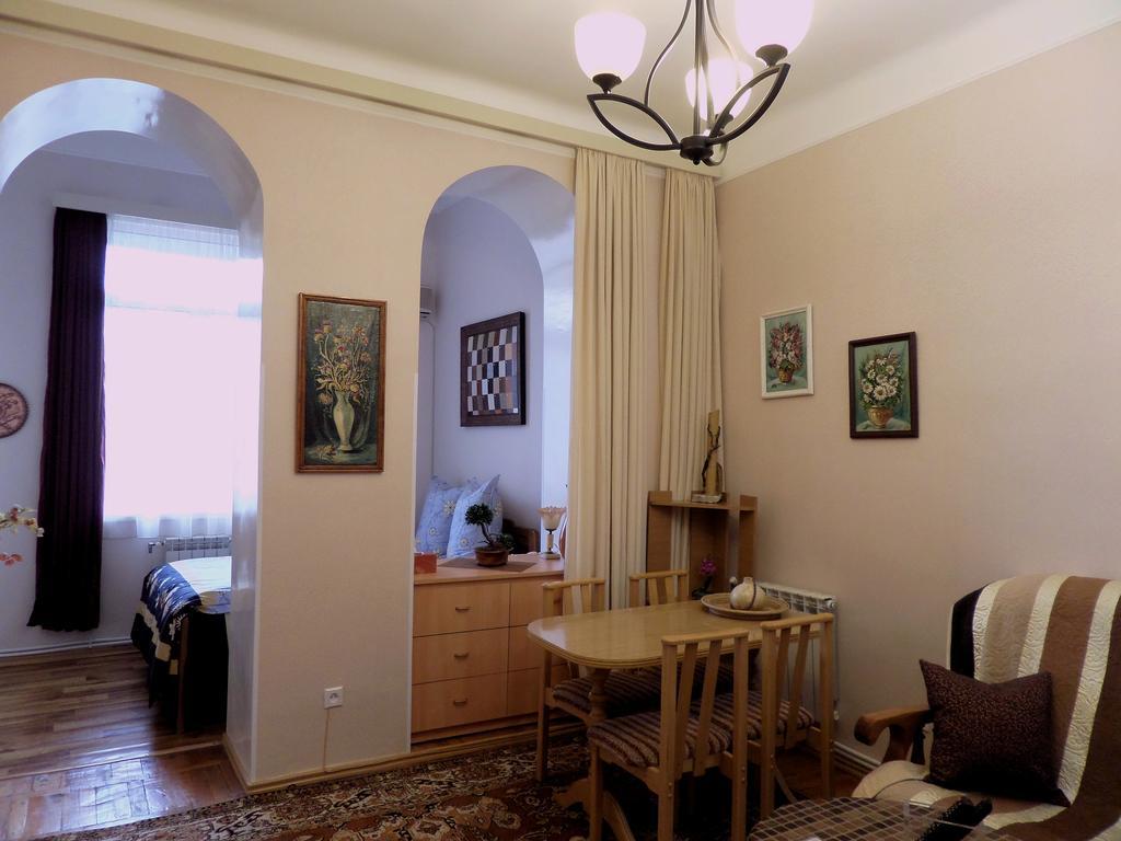 Ara&Gaya Аpartment Apartment Yerevan Bagian luar foto