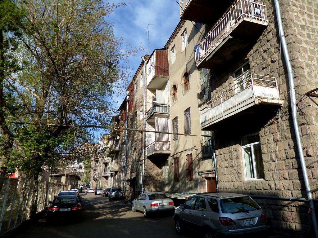 Ara&Gaya Аpartment Apartment Yerevan Bagian luar foto