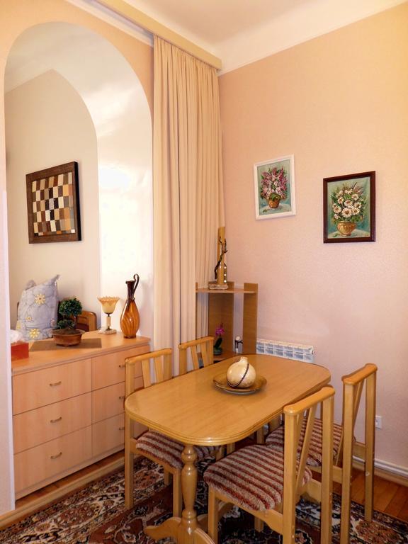 Ara&Gaya Аpartment Apartment Yerevan Bagian luar foto
